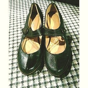 Women Pumps by Nuralizer N5 Comforts Size 6M